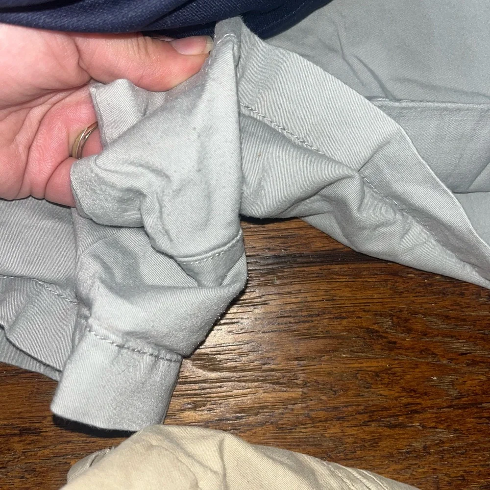 Women's bundle of size 12 shorts old navy and New York and company - Picture 5 of 6